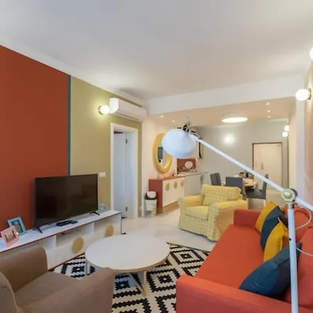 Апартаменты Superb 1Bd Apartment In Top Center *